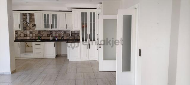 Lemas Emlak : İ. İnönü Blv Üzeri 4+1 Satılık Daire 2