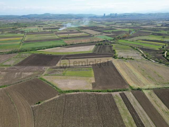 İmamlar Köyünde Toprak Yola Cepheli 2765m2 Yatırımlık Tarla 5