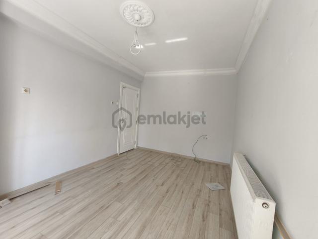 Adana Yeşilyurt’ta Mavi Bulvar & Alparslan Türkeş’e Yürüme Mesafesinde 3+1 Kapalı Mutfak Daire 4