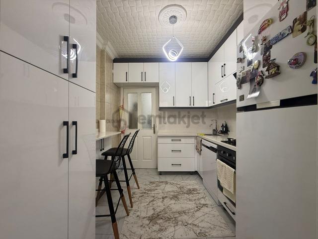 Altınevler Fsm Sitesinde Ön Güney Cephede Satılık 2+1 Daire 4