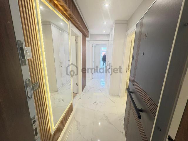 Göral Dan Sokullu Caddesi Üzerinde 3+1 1.kat Ebeveyn Banyolu 2