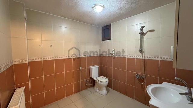 Remax Dem'den Ergenekon Mahallesinde Geniş 3+1 Satılık Daire 3