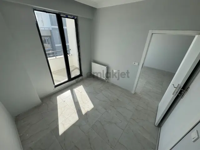 Tekirdağ Süleymanpaşa Atatürk Mah Satılık 1+1 Ofis Büro 3