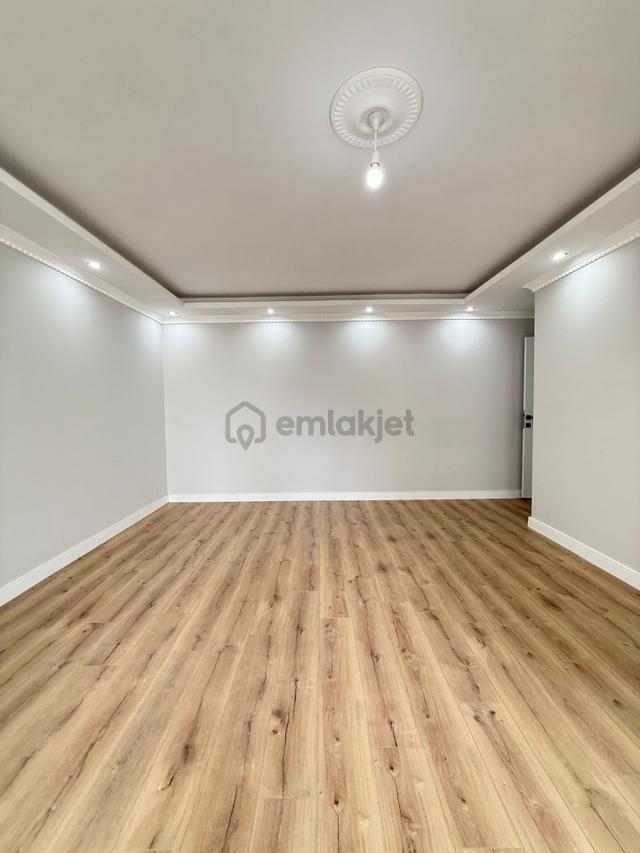 Bahçeşehire Komşu Yatırıma Uygun 3+1 Satılık Daire 3