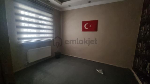 Ayvalı Mahallesi Kardeşlerde Üniversit,hastaneyakını 1+1i 5