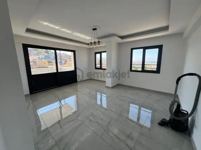 Acil Konak Agora Antik Kent Yakını 2+1 100m2 Asansörlü Deniz Manzaralı Lüx Daire 1