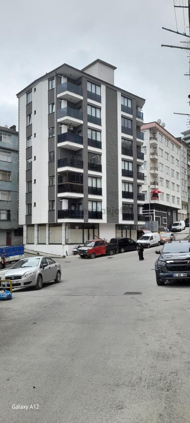 Sahibinden Cadde Üzeri Merkezi Konum 4.kat Sıfır 1