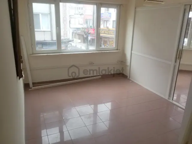 Osmaniye Merkezinde Tabela Değeri Yüksek Kiralık Ofis 2