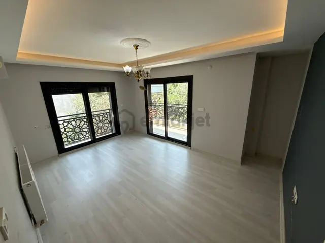 Menderes Turyap'tan Barbaros Mh. 4+1 Müstakil Bahçeli Villa 2