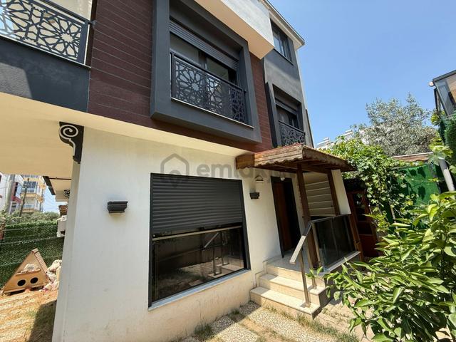 Menderes Turyap'tan Barbaros Mh. 4+1 Müstakil Bahçeli Villa 5