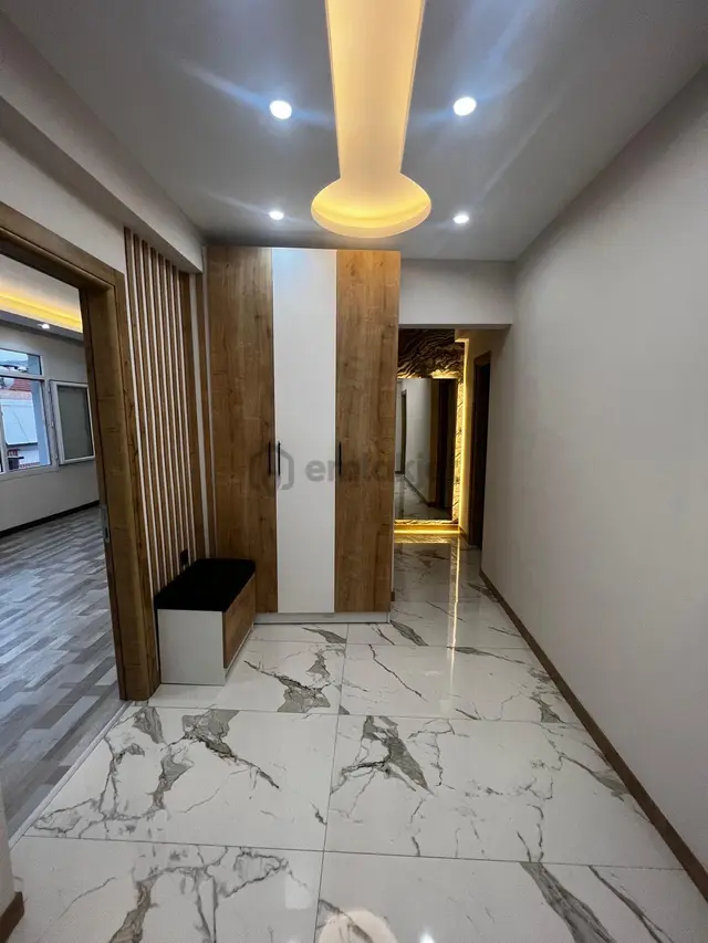 Akbay Gayrimenkul'den 3+1 Merkezi Konumda Kiralık Daire 2