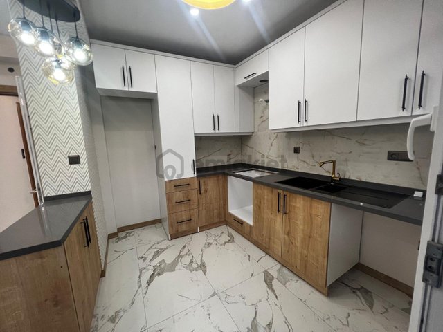 Akbay Gayrimenkul'den 3+1 Merkezi Konumda Kiralık Daire Akbay Gayrimenkul'den 3+1 Merkezi Konumda Kiralık Daire