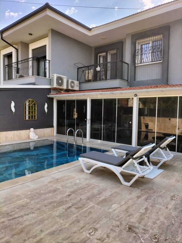 Alaçatı'da Kiralık Müstakil Havuzlu Villa Alaçatı'da Kiralık Müstakil Havuzlu Villa