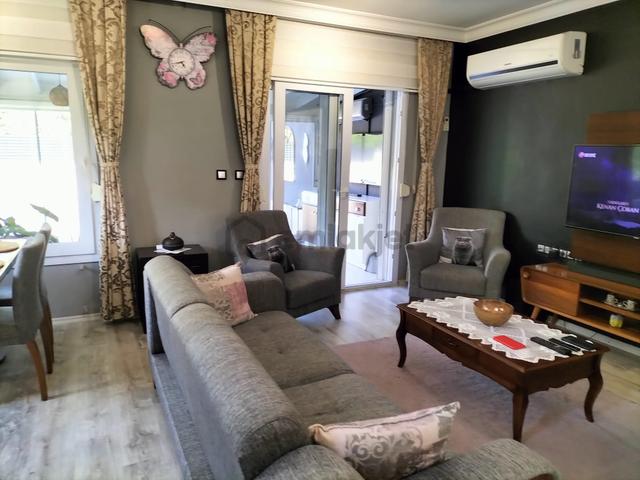 Alaçatı'da Kiralık Müstakil Havuzlu Villa 4