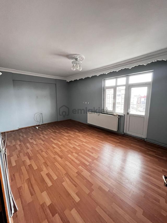 Köşemde Merkezi Konum Da Satılık Daire 3