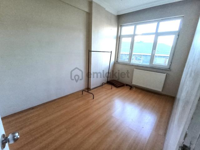 Satılık Cumhuriyet Mah.3+1.4.kat.120 M2 Çift Balkonlu Esra Emlak 2