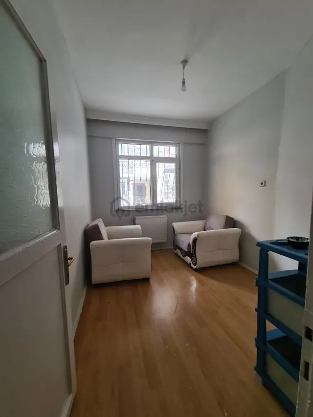 Kentsele Uygun 2 Daire Metronun Dibinde 2
