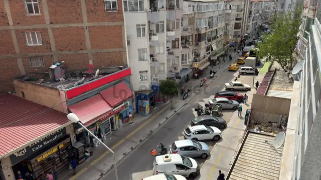 Üçyol Metro Meydanda Sıfır Tadilatlı Geniş 2+1 Satılık Daire 3