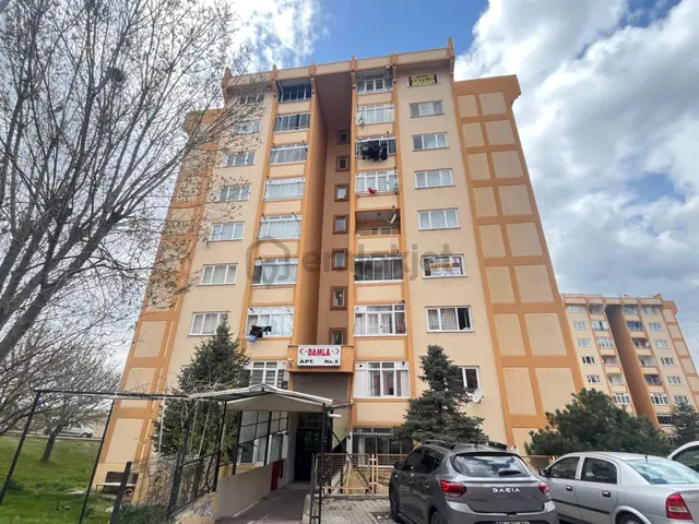 Demokrasi Mah 2+1 95m Kare Cadde Üzeri Satılık Fırsat Daire 1