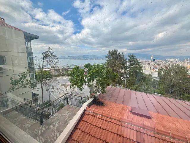 Konak Varyantta Deniz Manzaralı 1+1 Eşyalı Kiralık Daire Konak Varyantta Deniz Manzaralı 1+1 Eşyalı Kiralık Daire