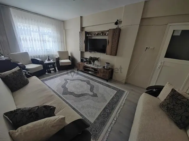 Gökay Emlaktan Mevlana Cami Yakını 2+1 Daire 3