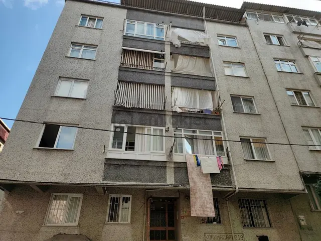 Gökay Emlaktan Mevlana Cami Yakını 2+1 Daire 1