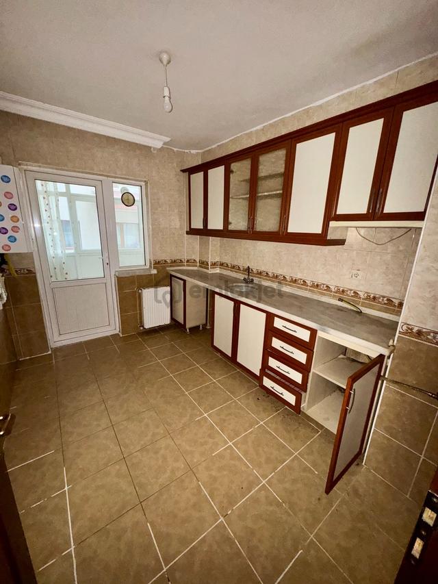 Karşıyakada 3+1 Ara Kat 100m2 Satılık Daire Karadeniz Emlaktan 4