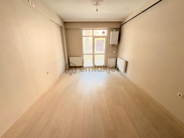 Marmara'dan Atatürk Mahallesi 1+1 Eşyasız Kiralık Daire 4