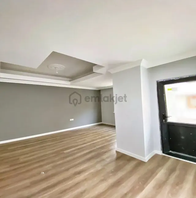 Kod 3230 Abdurrahmangazi Mah. Merkezi Konumda Oturuma Hazır 2+1 2