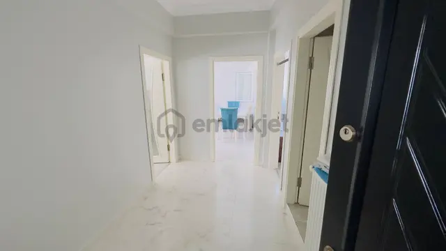 Acil! Canik Merkezde Kira Getirili 2+1 Daire + 2 Dükkan Yatırımlık Fırsat 4