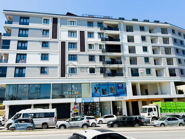 Güngören Güven Mahallesinde 3+1 Satılık Daire 3