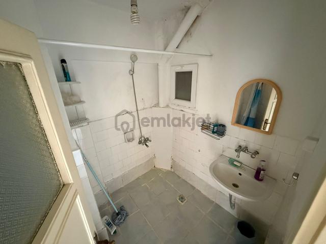 A.eğlence Meşeli Sokak'ta 1.kat Konumunda 3+1 120m2 Yapılı Daire 5