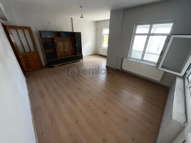 Sadece Yiğitten Doktorlar Sitesi Mevkii 3+1 Öncephe Arakat Daire Sadece Yiğitten Doktorlar Sitesi Mevkii 3+1 Öncephe Arakat Daire