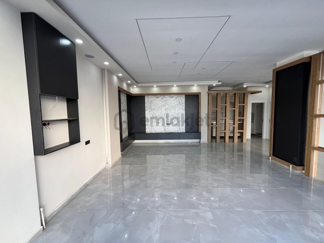 Es-astan Plevnede Cadde Üzeri Full+full Yapılı Satılık Dükkan