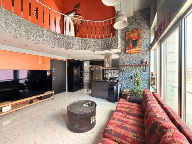 Emsalsiz...dev Pencereler Panjur Konforu Özel Tasarım Loft Daire 3