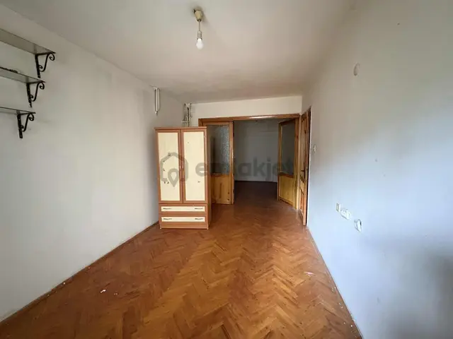 Vergi Dairesi'ne Yürüme Mesafesinde 2+1 Daire 1