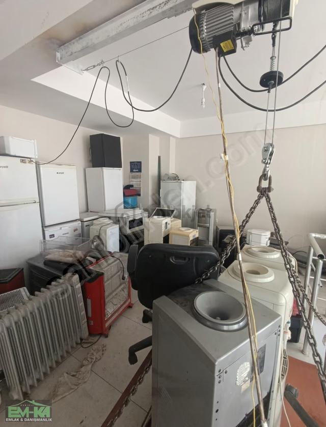 Kazım Kaynak Okuluna Bakan 420 M2 Dükkan 4