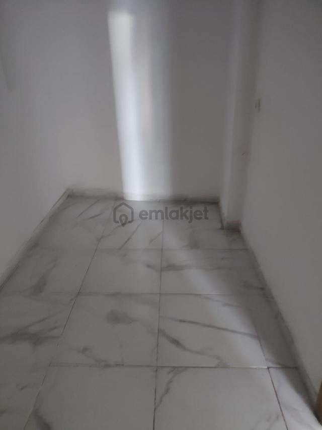 Tokat Niksar'da Adalet Gold Group Emlak'tan Kiralık Dükkan 100 M2 Eski Hastane Yolunda Uygun Fiyata 5