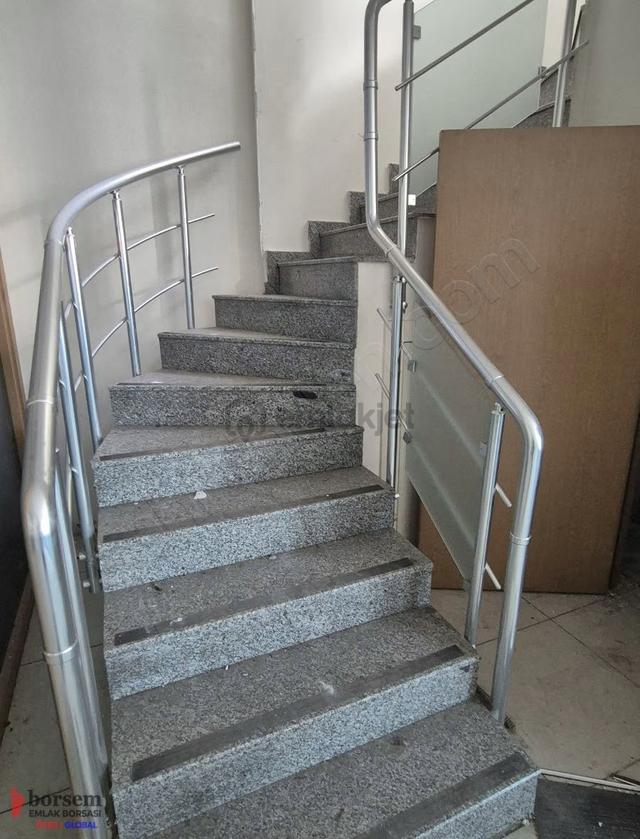 Ank Altındağ Ulus Sanayi Cadde Çift Cepheli Kiralık 600 M2 İşyer 4