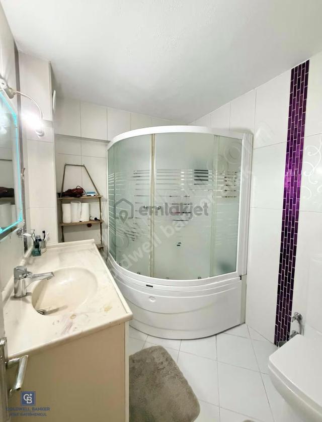 Buca Fırat Mahallesinde 5+2 210m2 Geniş Daire 5
