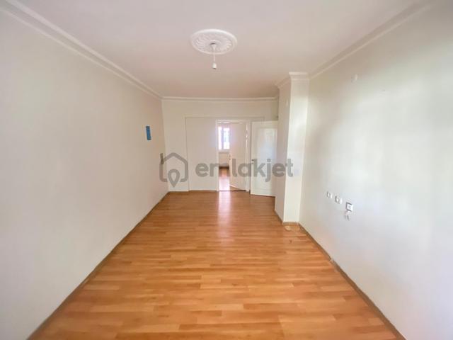 Mç Emlak'tan Mareşal Çakmak Mah. Satılık 3+1 Yapılı Daire 3