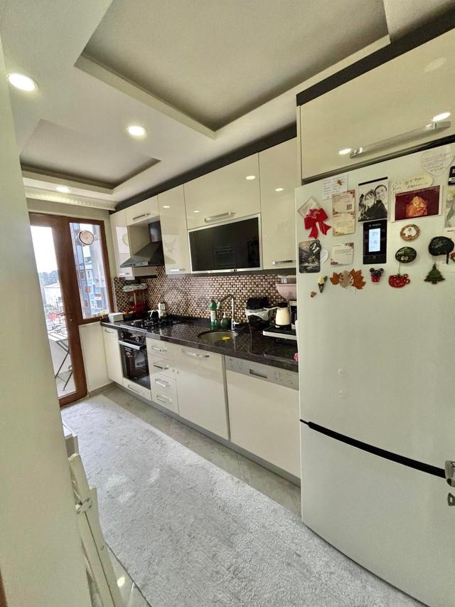 Loft'tan Yeşilov Mah 2+1 75m2 Ön Cephe Köşe Bina 3.kat Satılık Daire 3