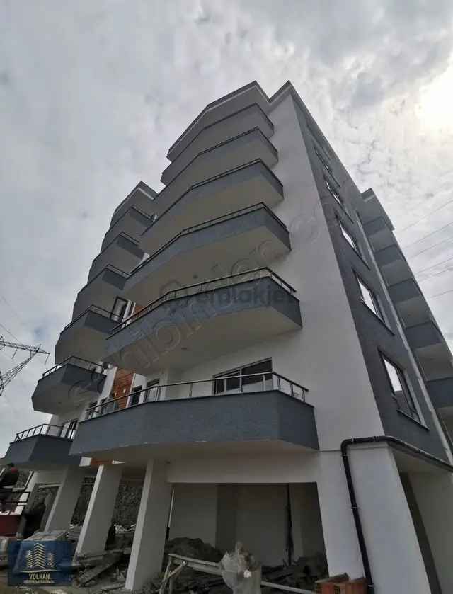 Akçaabat Yıldızlı Mahallesinde Kiralık 1+1 Daire 3
