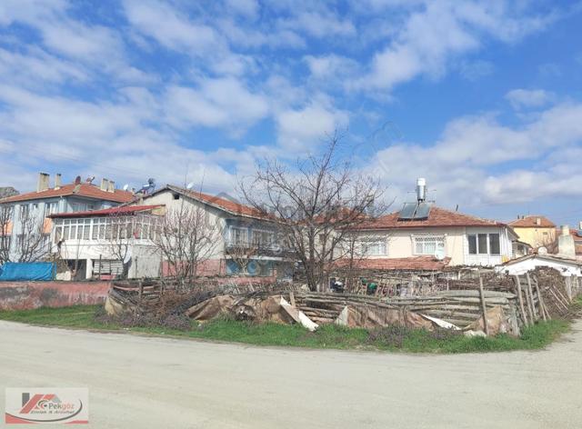Pekgöz Emlak Dan Ray Mahallesinde 4 Kat İmarlı Köşe Parsel Saılı 3
