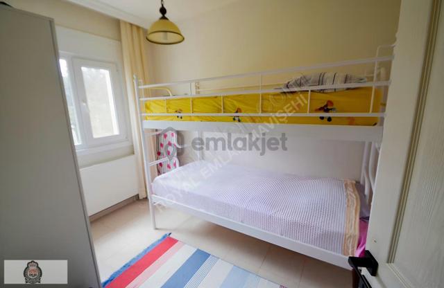 Çeşme Ardıç'ta Havuzlu Sitede Deniz Yakını 3+1 Kiralık Villa 4