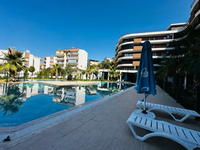 7/24 Güvenlık-havuz-bahçe-kapalı Otopark-doğalgaz(kombi)-sosyal Alan-lüx-full Esyalı Fırsat Daire 3