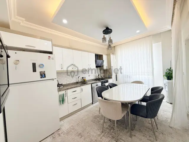 Beykent'te Geniş Yaşamın Yeni Adresi: Full Yapılı 3+1 Lüks Daire 3