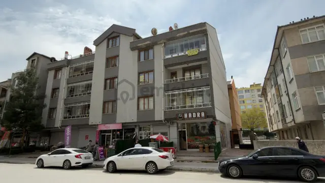 Hacıkaymak Mh. Arakat 3+1 Harika Konumda Satılık. Daire 1