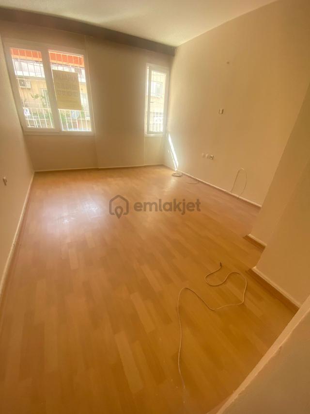 Buca Şirinyer Merkez Yakını Laleli Mah.de 2+0 60m2 Ayrı Mutfak Kiralık Daire 5
