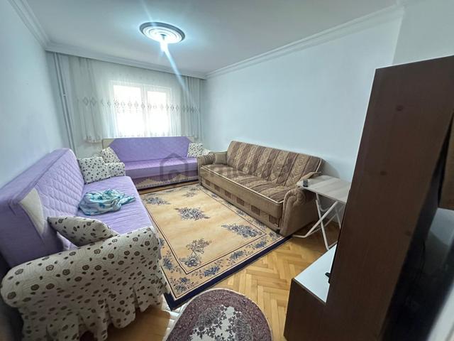 Kuşcağız Göbek'te Cadde Üzeri 5+1 Açık Teraslı Güney Cephe! 4
